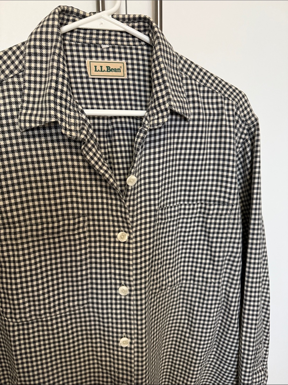L.L. Bean Vintage Womens Black and White Gingham Button-Down Shirt- Medium